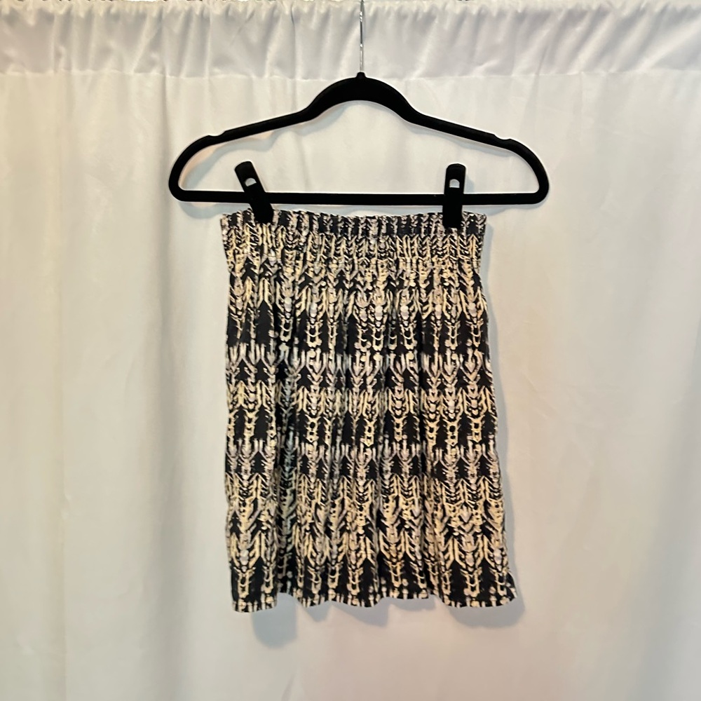 H&M Black and Cream Mini Skirt